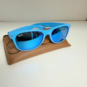 Ray-Ban RB2132 New Wayfarer – Blue Frame / Blue Mirror Lenses – Size 52-18-145